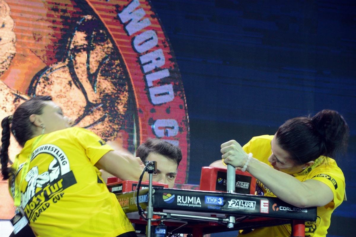 Zloty Tur 2016 Right Hand By Donat Supinski