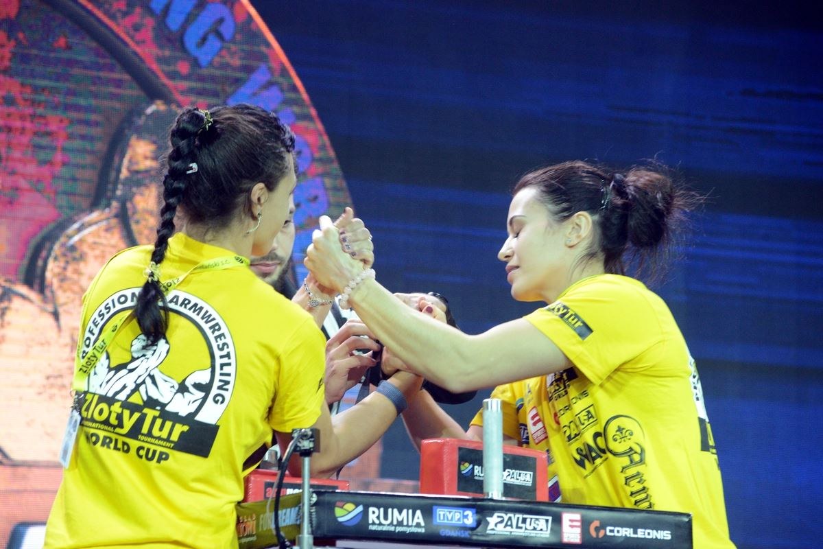 Zloty Tur 2016 Right Hand By Donat Supinski