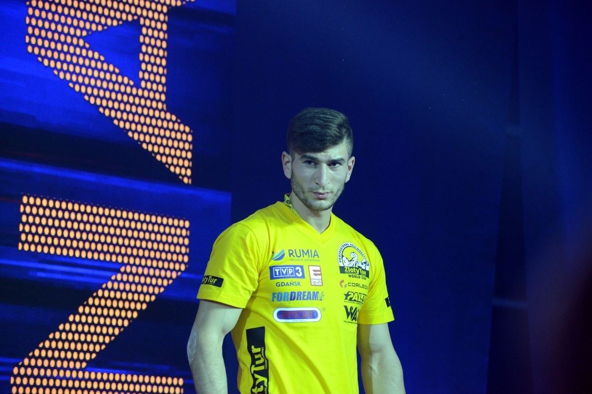 Zloty Tur 2016 Right Hand By Donat Supinski