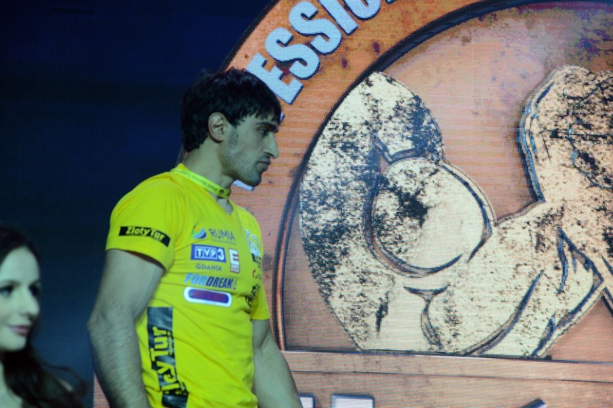 Zloty Tur 2016 Right Hand By Donat Supinski