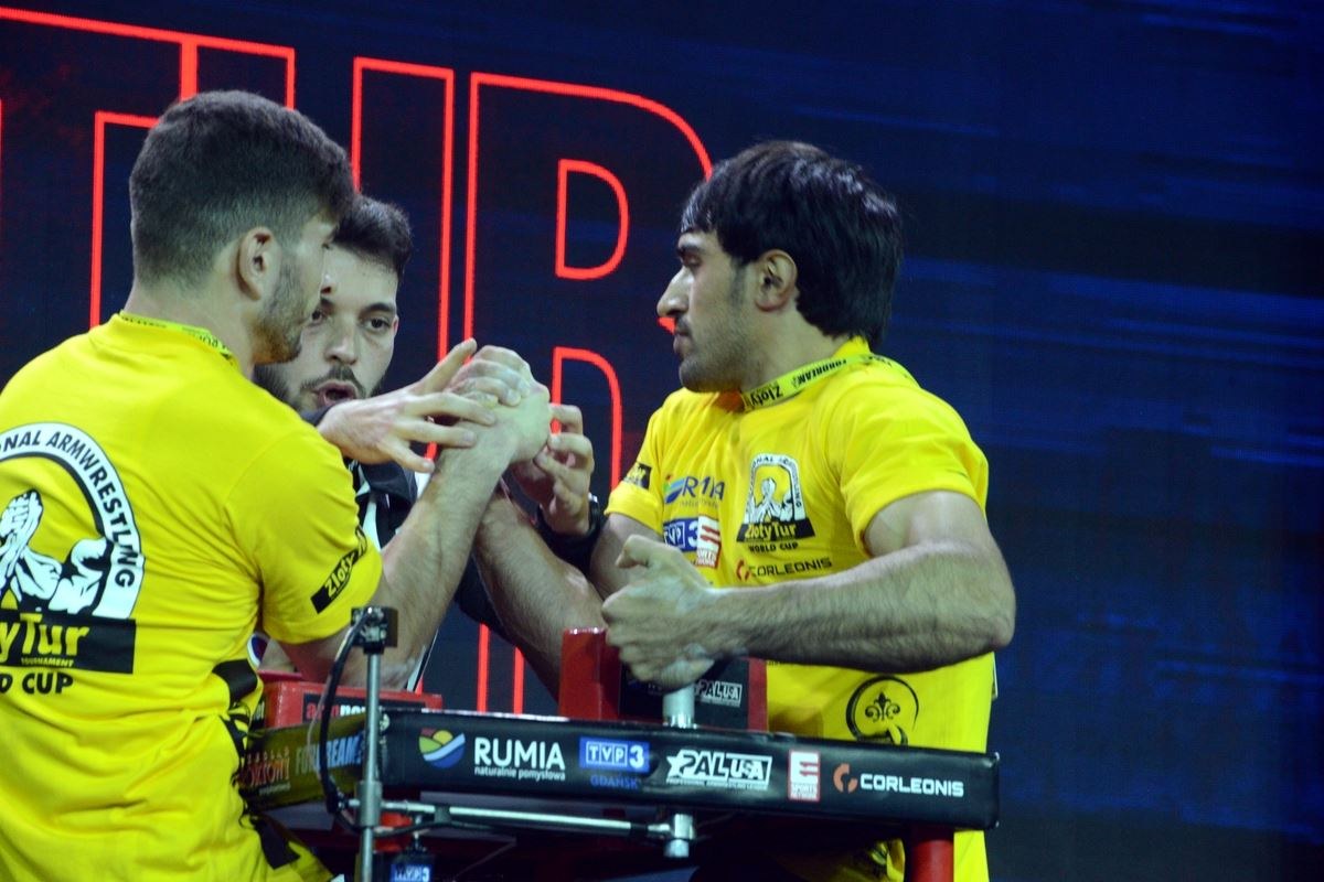 Zloty Tur 2016 Right Hand By Donat Supinski