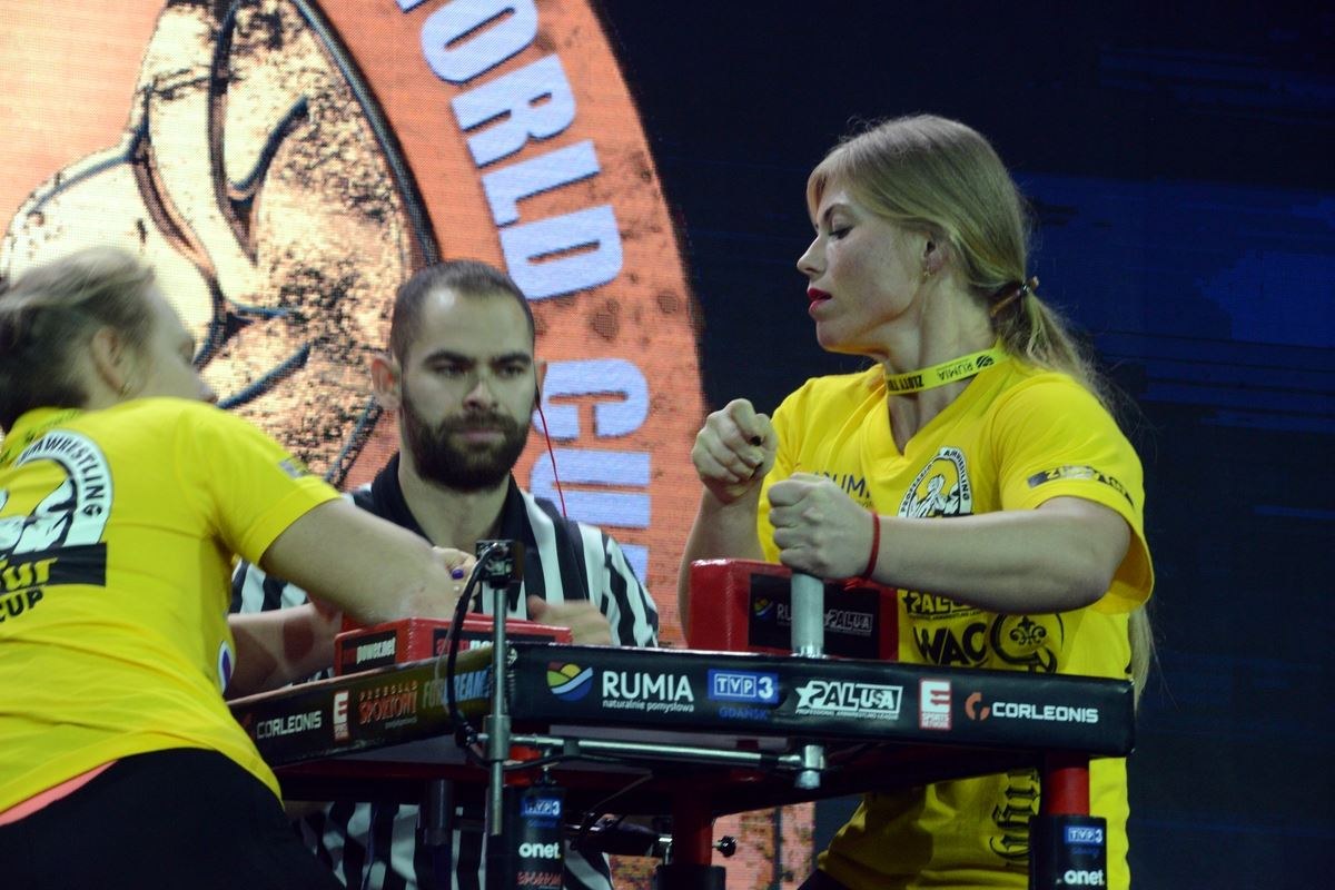 Zloty Tur 2016 Right Hand By Donat Supinski