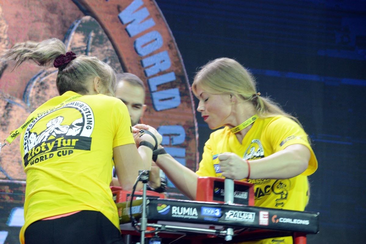 Zloty Tur 2016 Right Hand By Donat Supinski