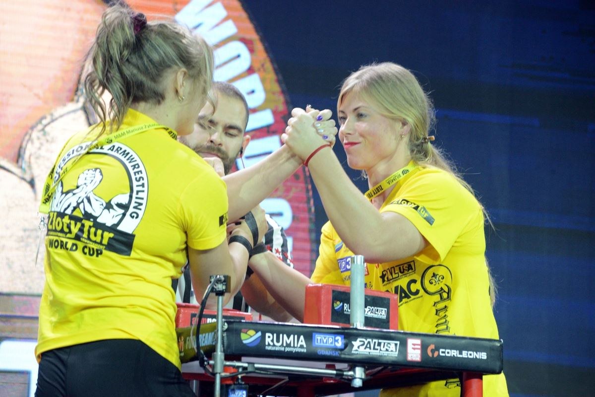 Zloty Tur 2016 Right Hand By Donat Supinski