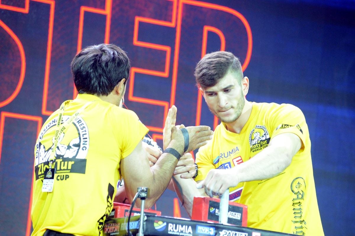 Zloty Tur 2016 Right Hand By Donat Supinski