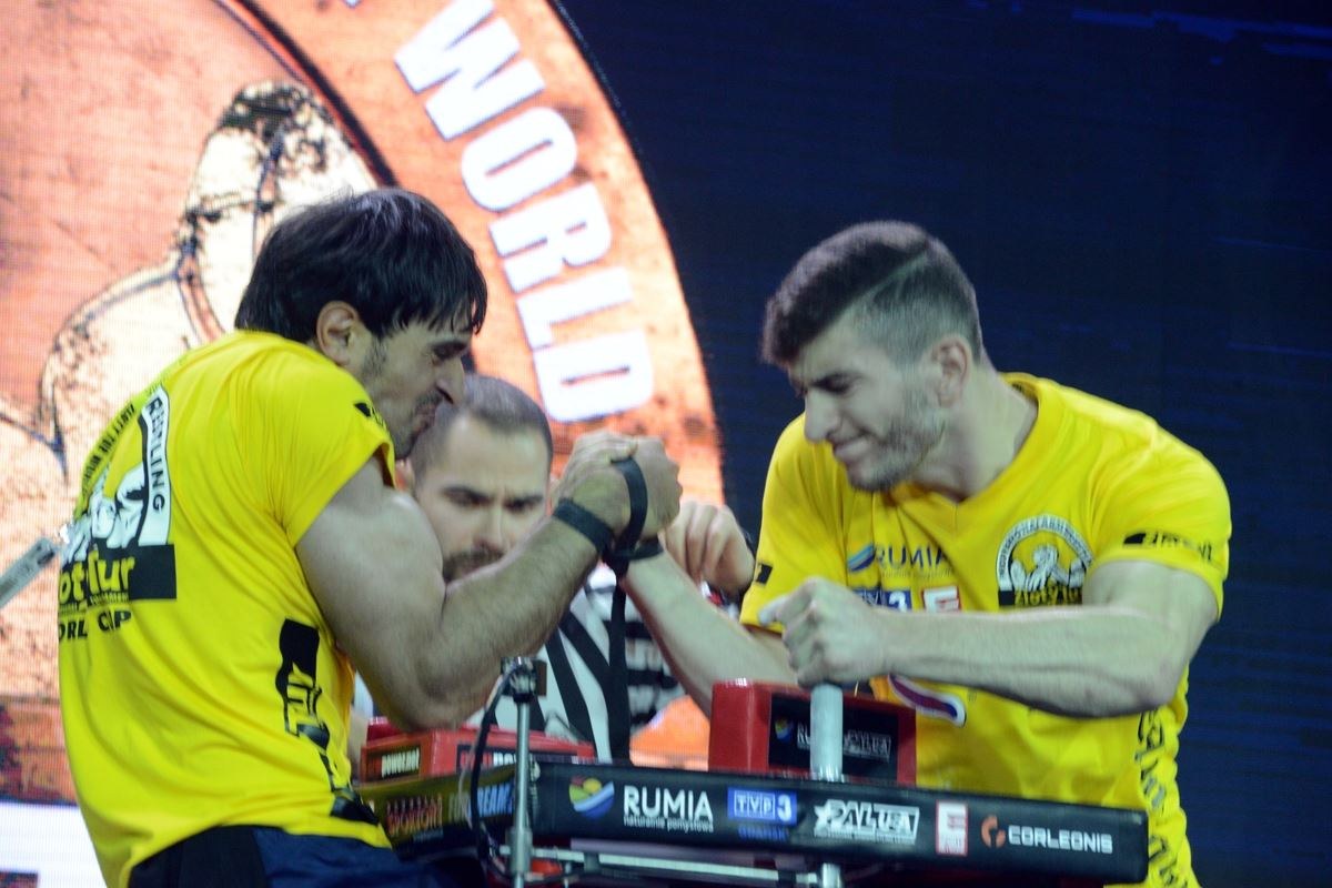 Zloty Tur 2016 Right Hand By Donat Supinski