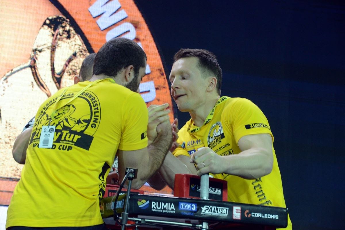 Zloty Tur 2016 Right Hand By Donat Supinski