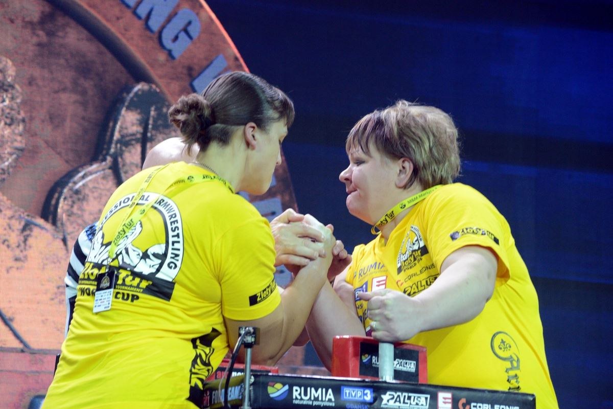 Zloty Tur 2016 Right Hand By Donat Supinski