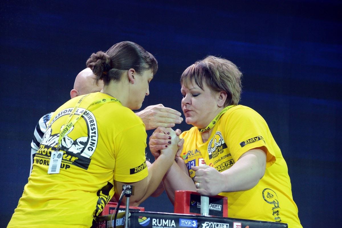 Zloty Tur 2016 Right Hand By Donat Supinski