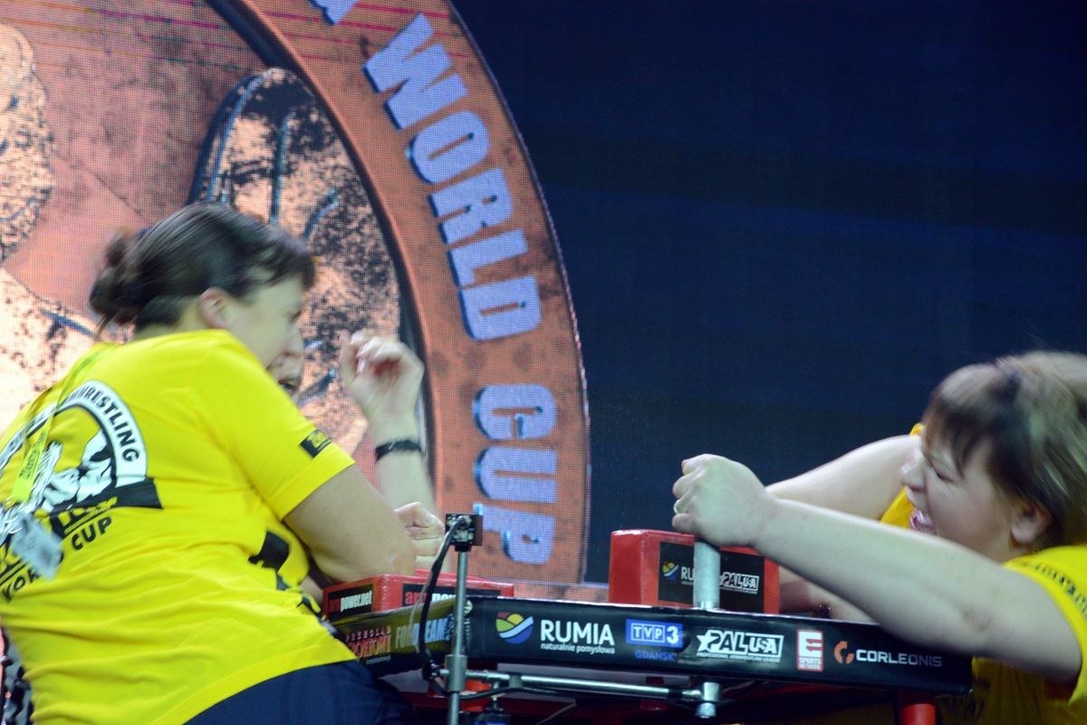 Zloty Tur 2016 Right Hand By Donat Supinski