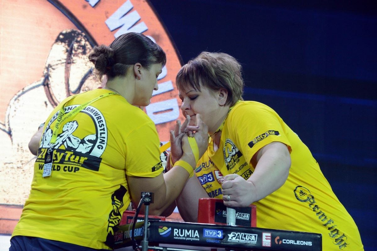 Zloty Tur 2016 Right Hand By Donat Supinski