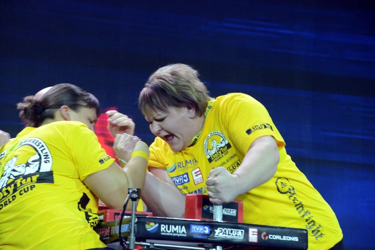 Zloty Tur 2016 Right Hand By Donat Supinski