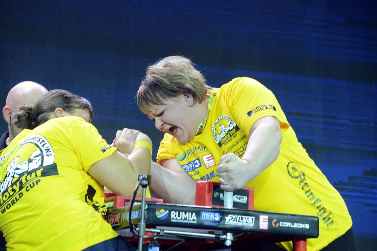 Zloty Tur 2016 Right Hand By Donat Supinski