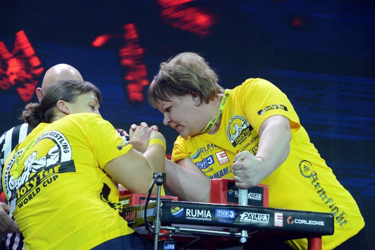 Zloty Tur 2016 Right Hand By Donat Supinski