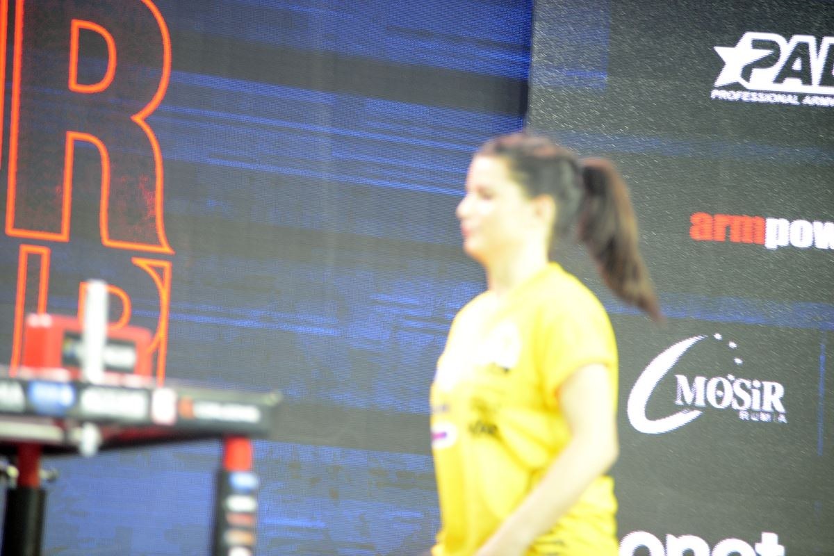 Zloty Tur 2016 Right Hand By Donat Supinski