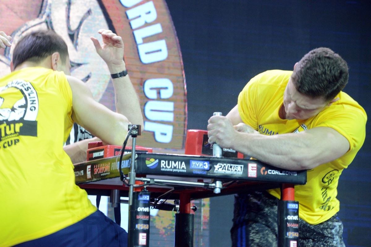 Zloty Tur 2016 Right Hand By Donat Supinski