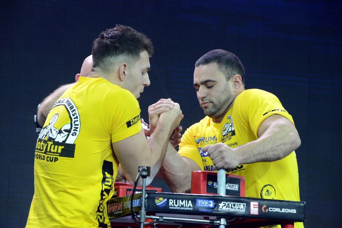 Zloty Tur 2016 Right Hand By Donat Supinski