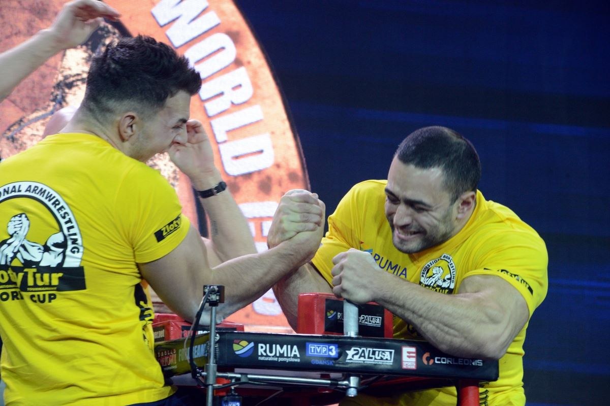 Zloty Tur 2016 Right Hand By Donat Supinski