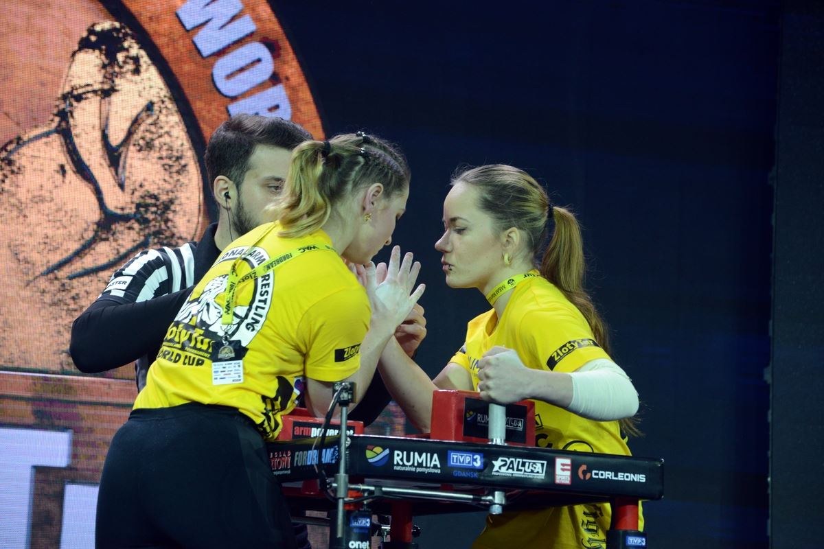 Zloty Tur 2016 Right Hand By Donat Supinski