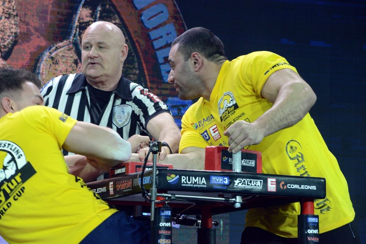 Zloty Tur 2016 Right Hand By Donat Supinski