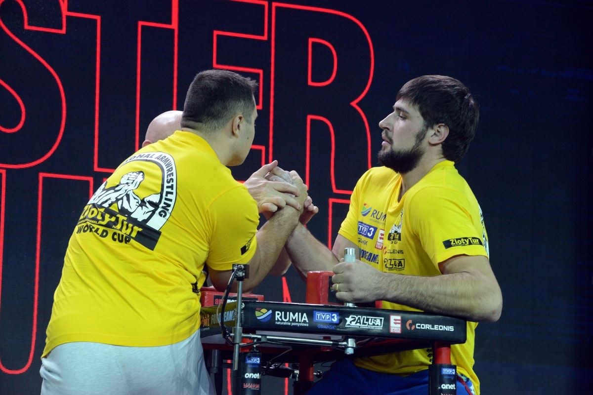 Zloty Tur 2016 Right Hand By Donat Supinski