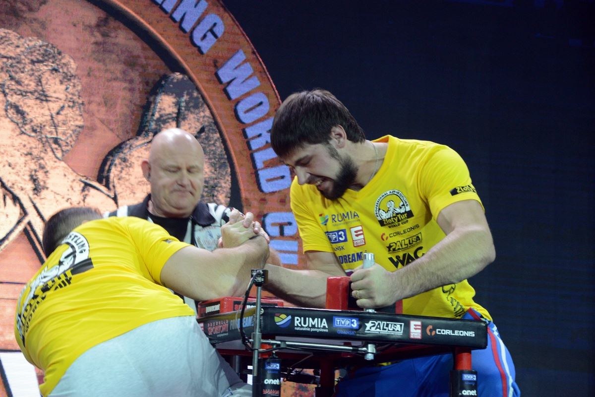 Zloty Tur 2016 Right Hand By Donat Supinski