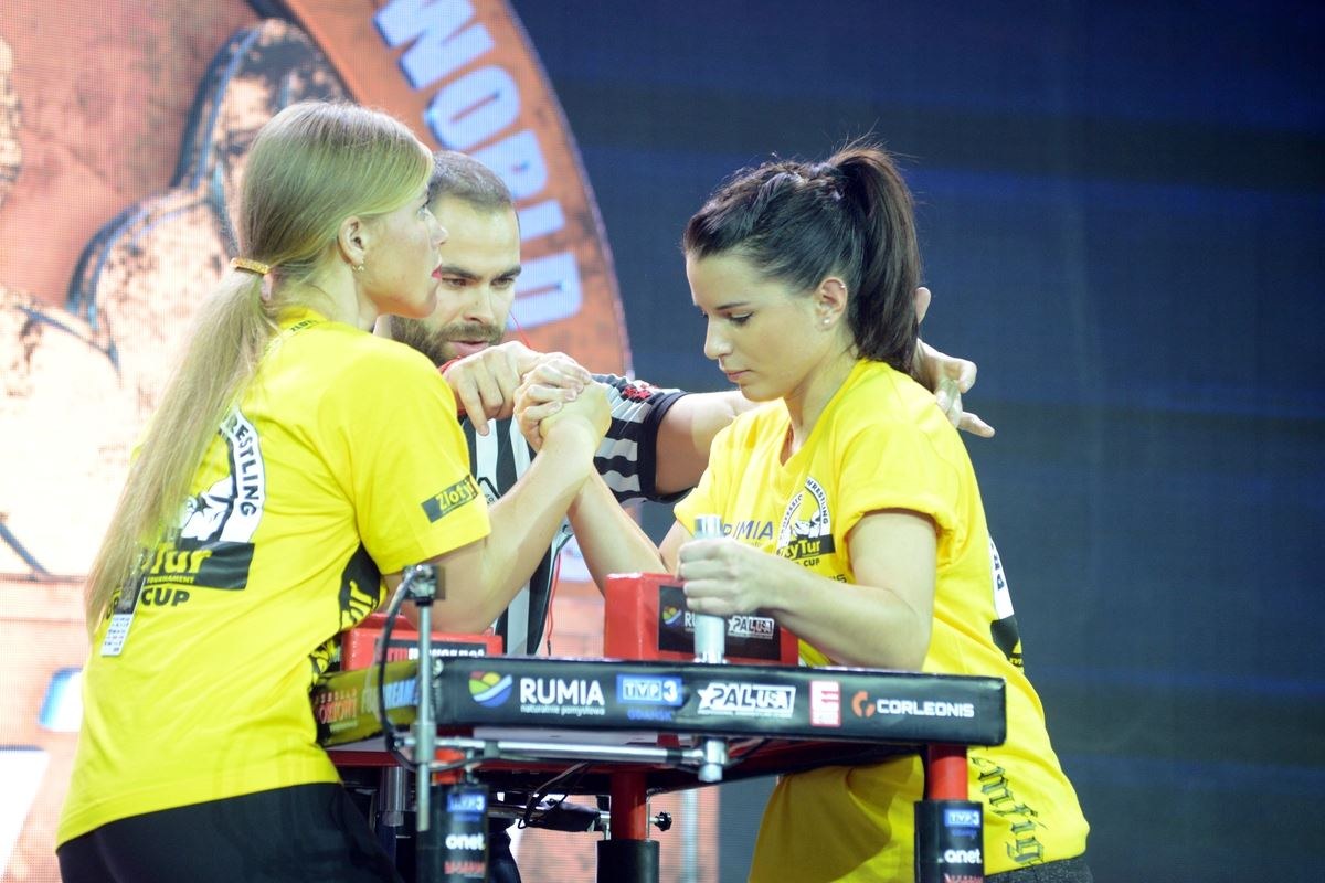 Zloty Tur 2016 Right Hand By Donat Supinski