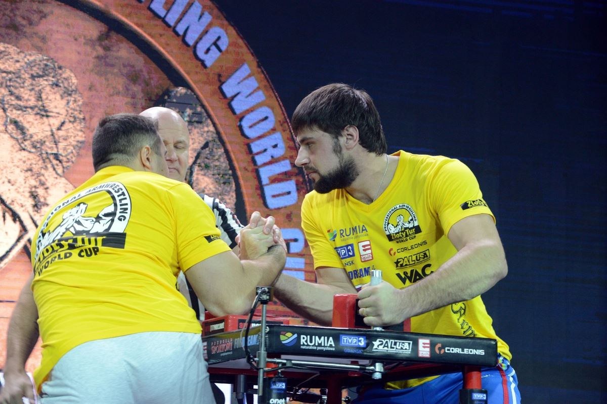 Zloty Tur 2016 Right Hand By Donat Supinski