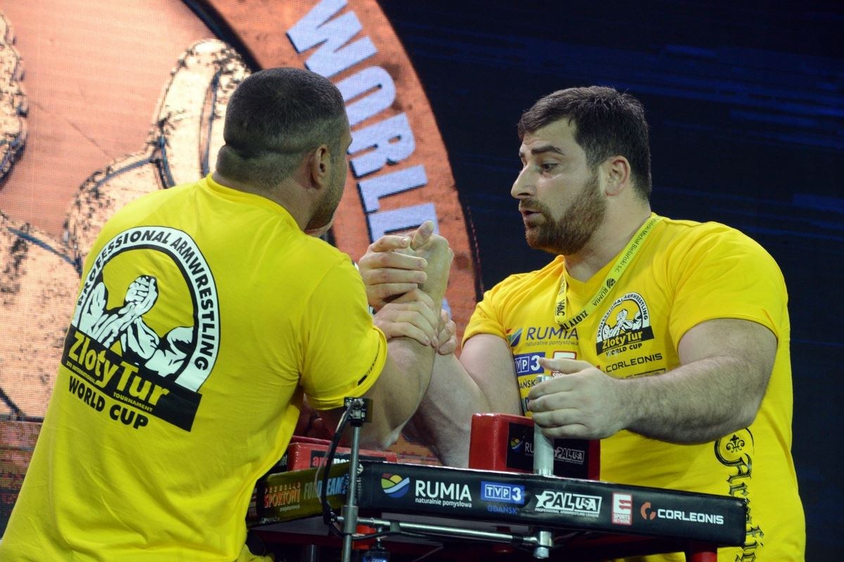 Zloty Tur 2016 Right Hand By Donat Supinski