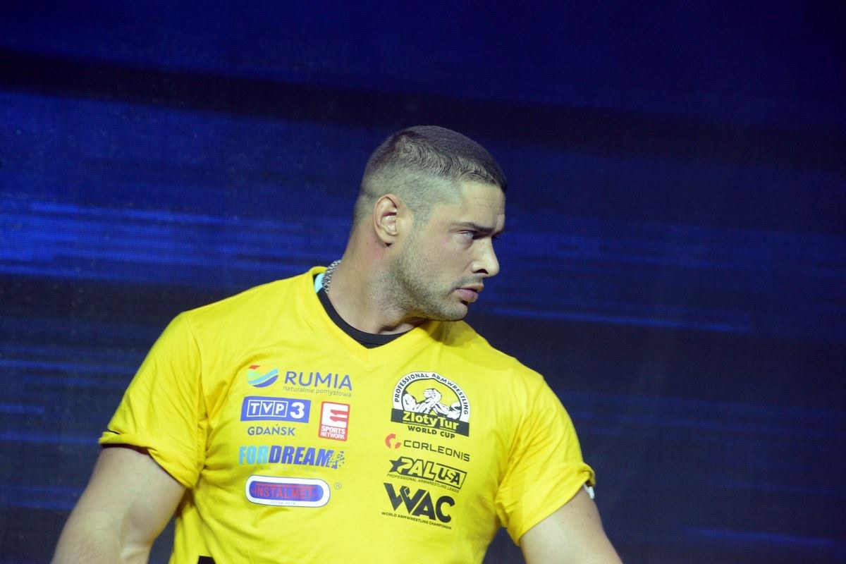 Zloty Tur 2016 Right Hand By Donat Supinski