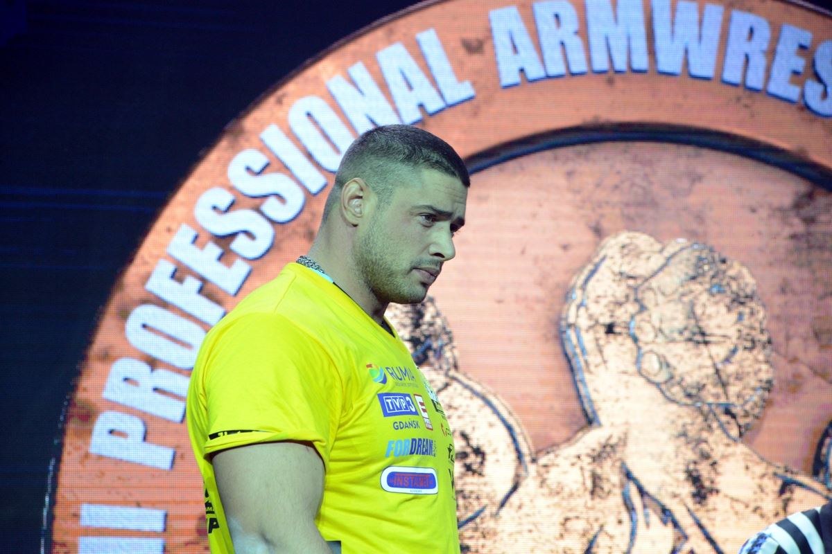 Zloty Tur 2016 Right Hand By Donat Supinski