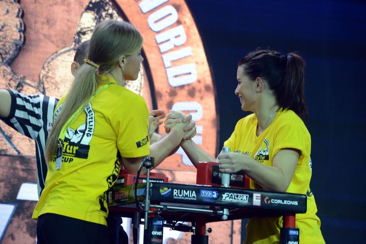 Zloty Tur 2016 Right Hand By Donat Supinski