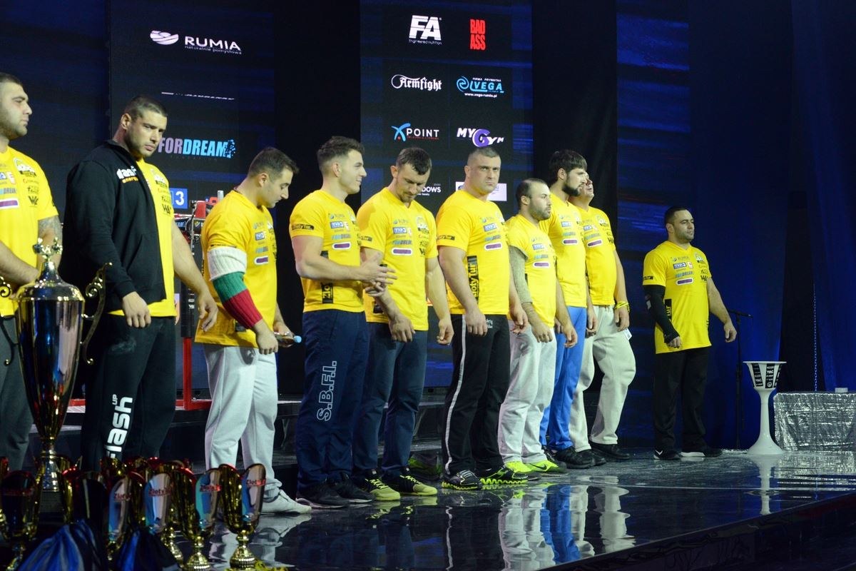 Zloty Tur 2016 Right Hand By Donat Supinski