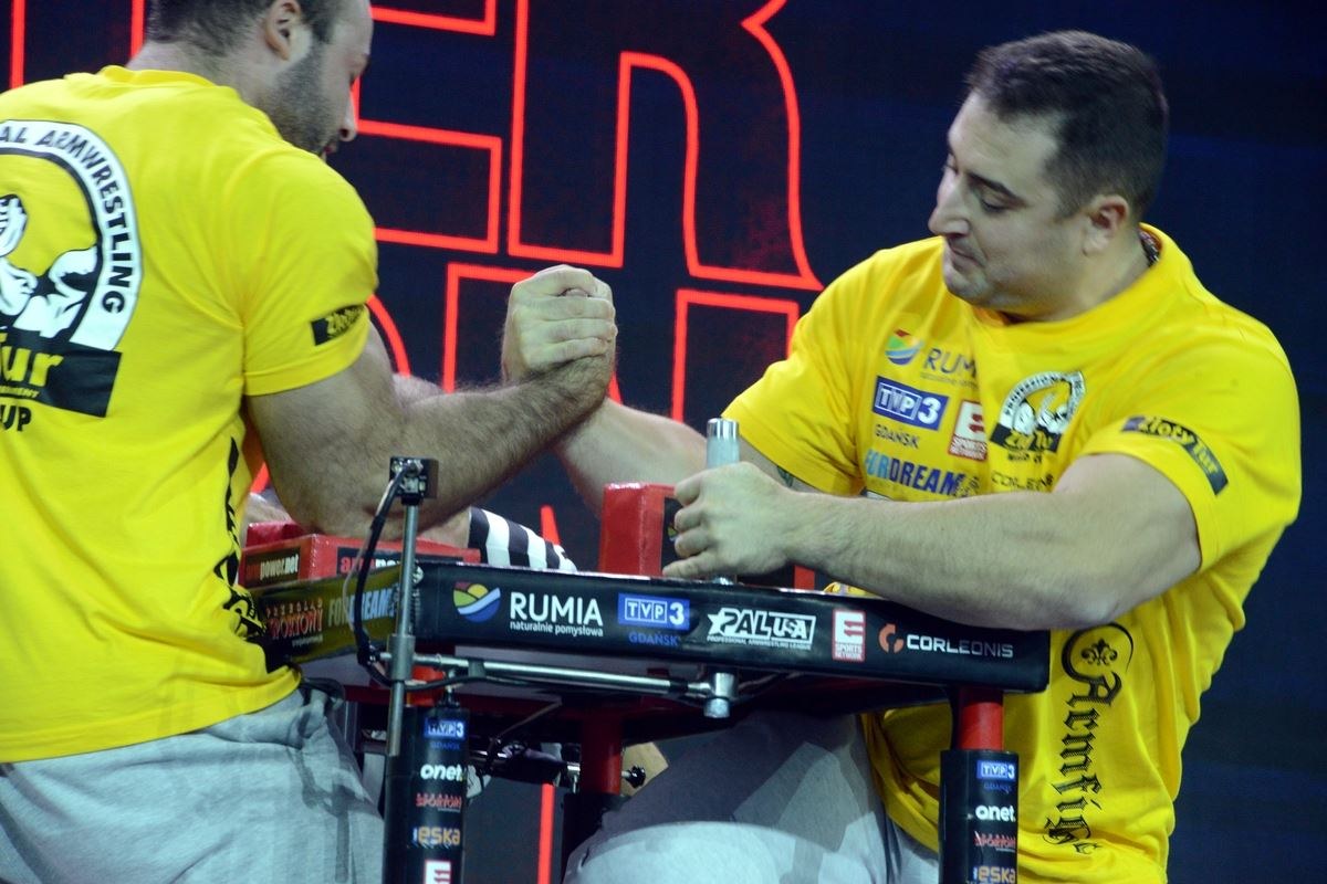 Zloty Tur 2016 Right Hand By Donat Supinski