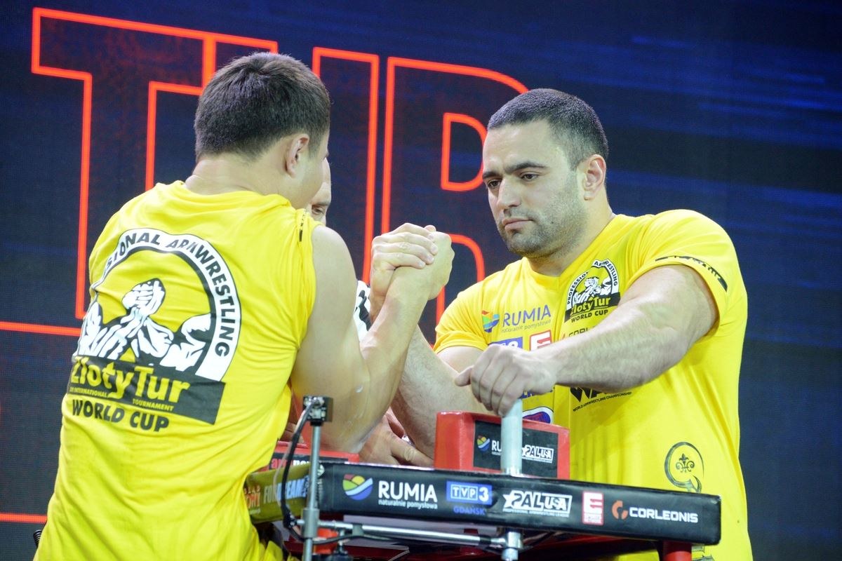 Zloty Tur 2016 Right Hand By Donat Supinski