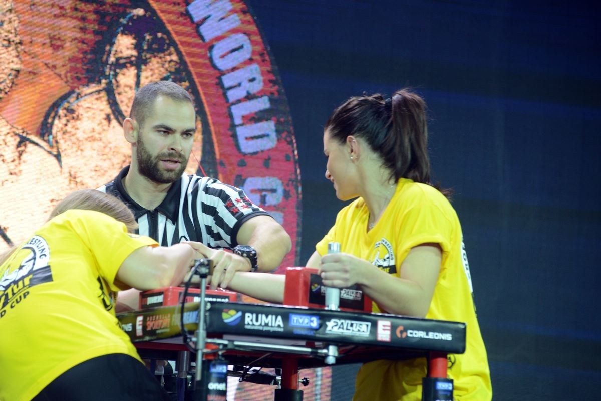 Zloty Tur 2016 Right Hand By Donat Supinski