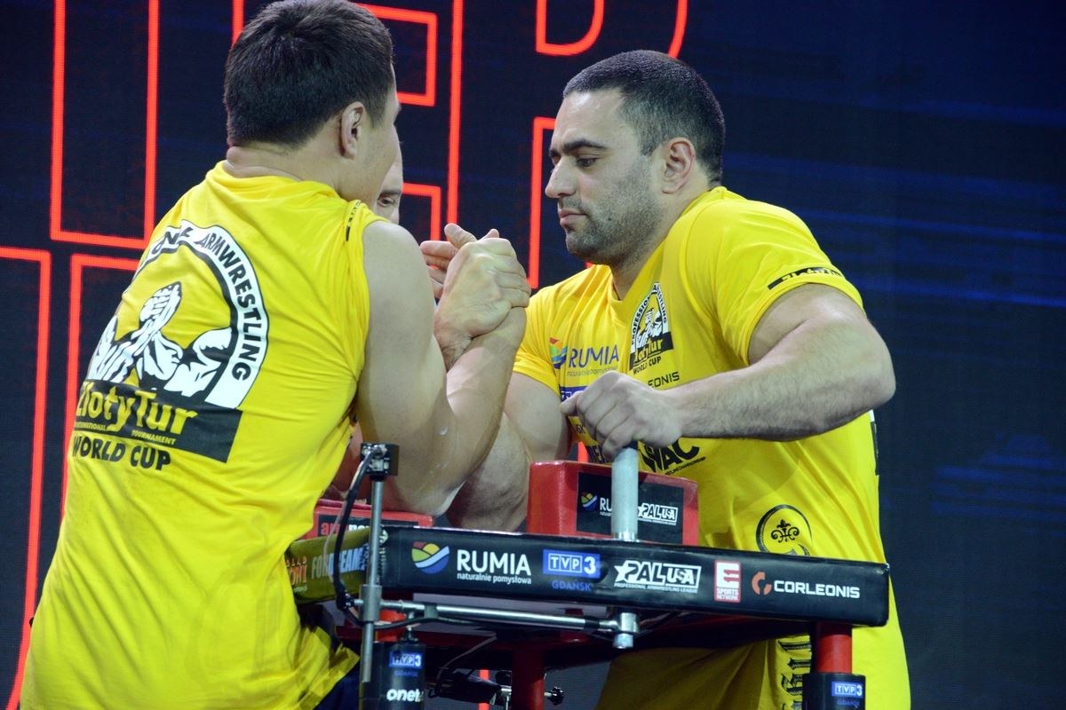 Zloty Tur 2016 Right Hand By Donat Supinski