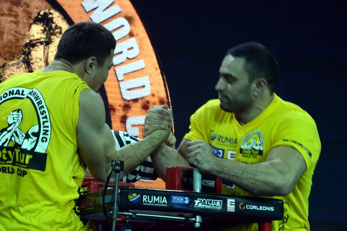 Zloty Tur 2016 Right Hand By Donat Supinski