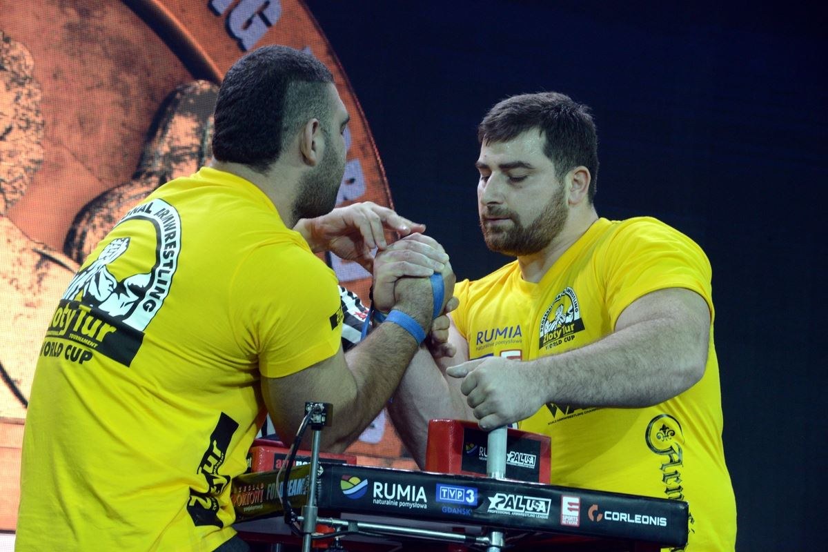 Zloty Tur 2016 Right Hand By Donat Supinski