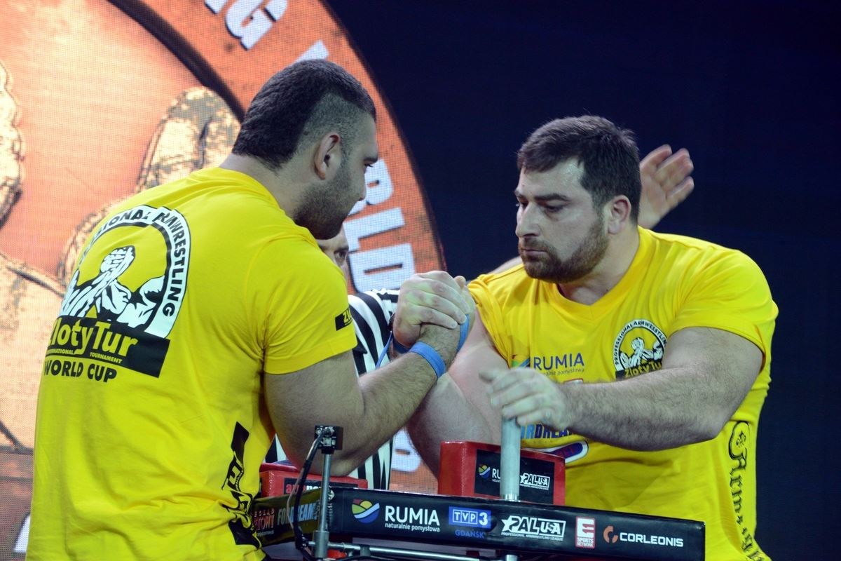 Zloty Tur 2016 Right Hand By Donat Supinski