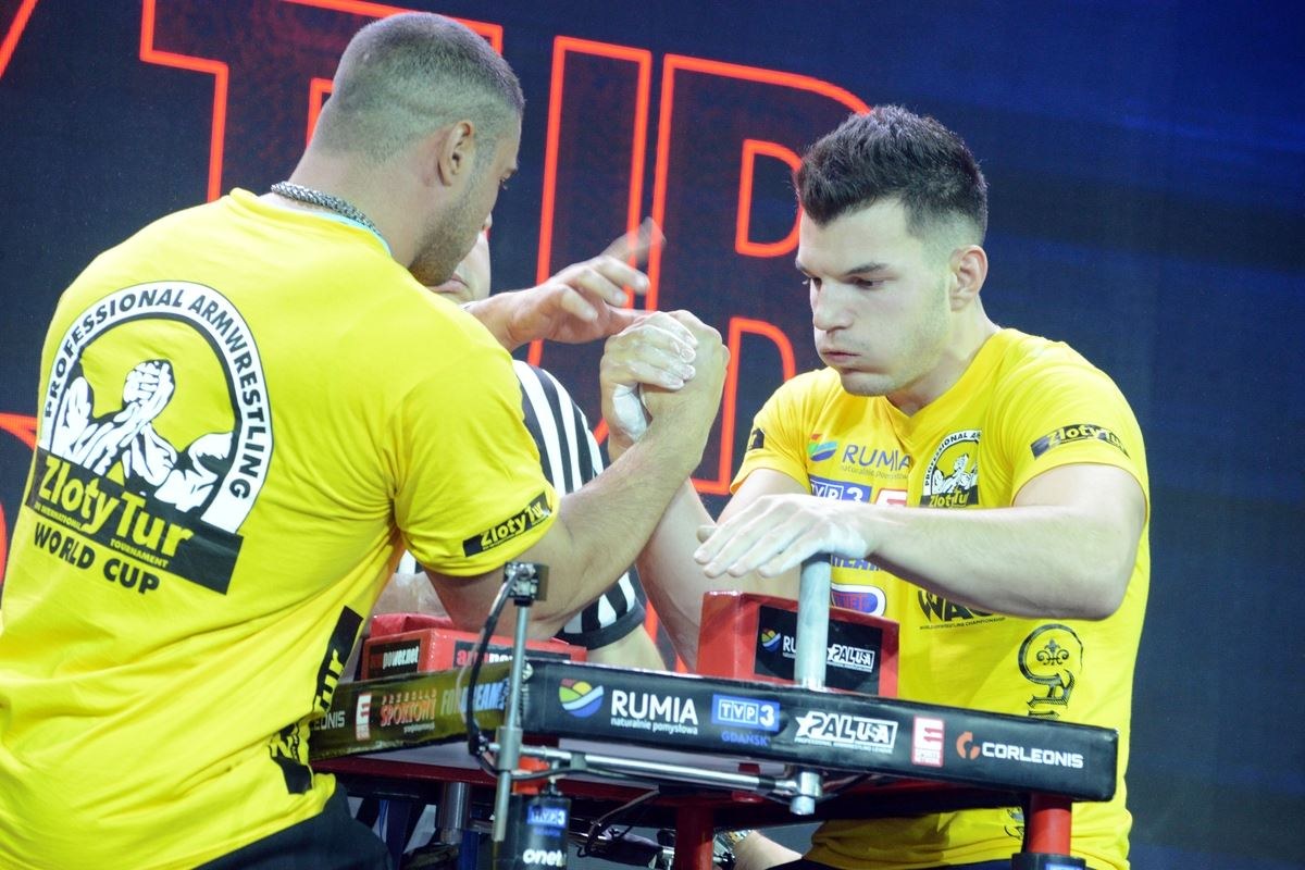 Zloty Tur 2016 Right Hand By Donat Supinski