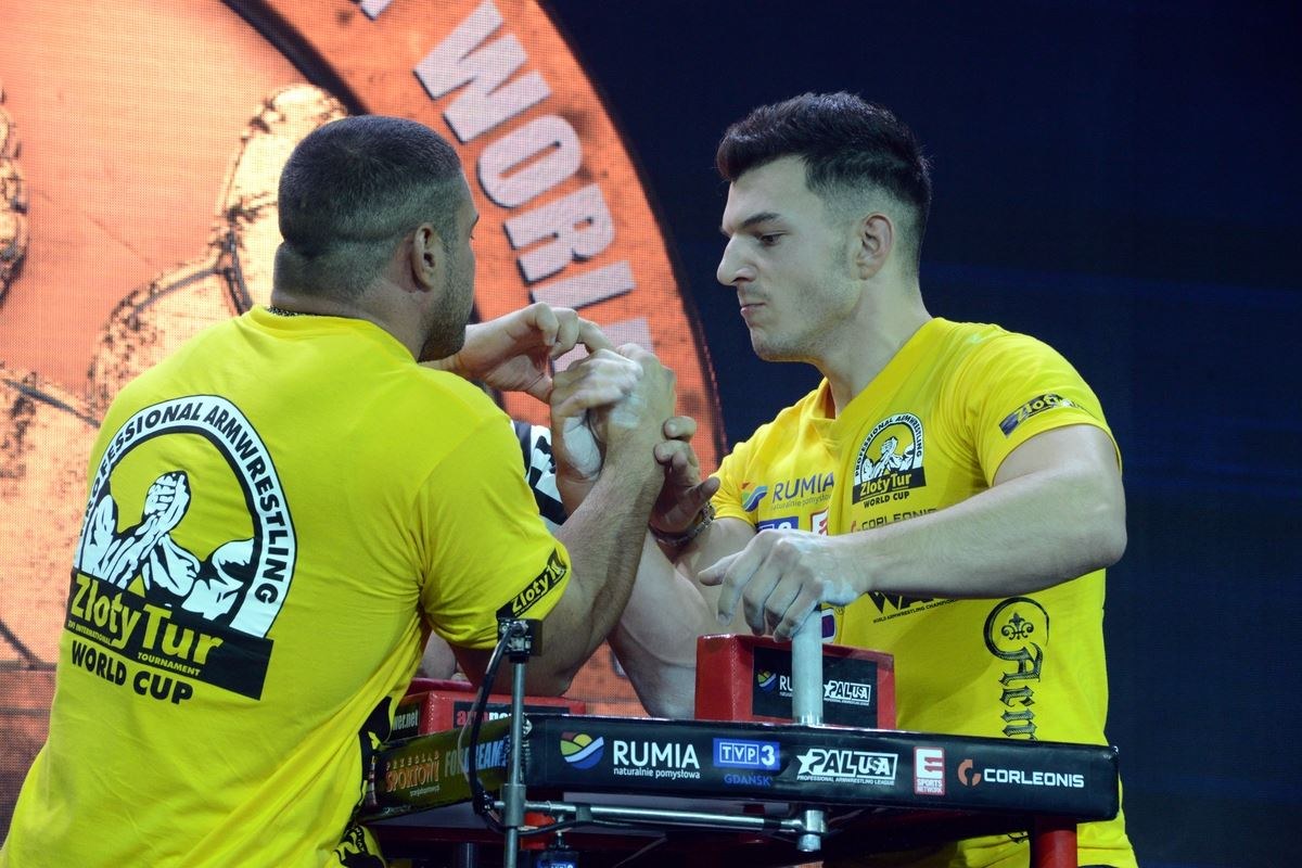 Zloty Tur 2016 Right Hand By Donat Supinski