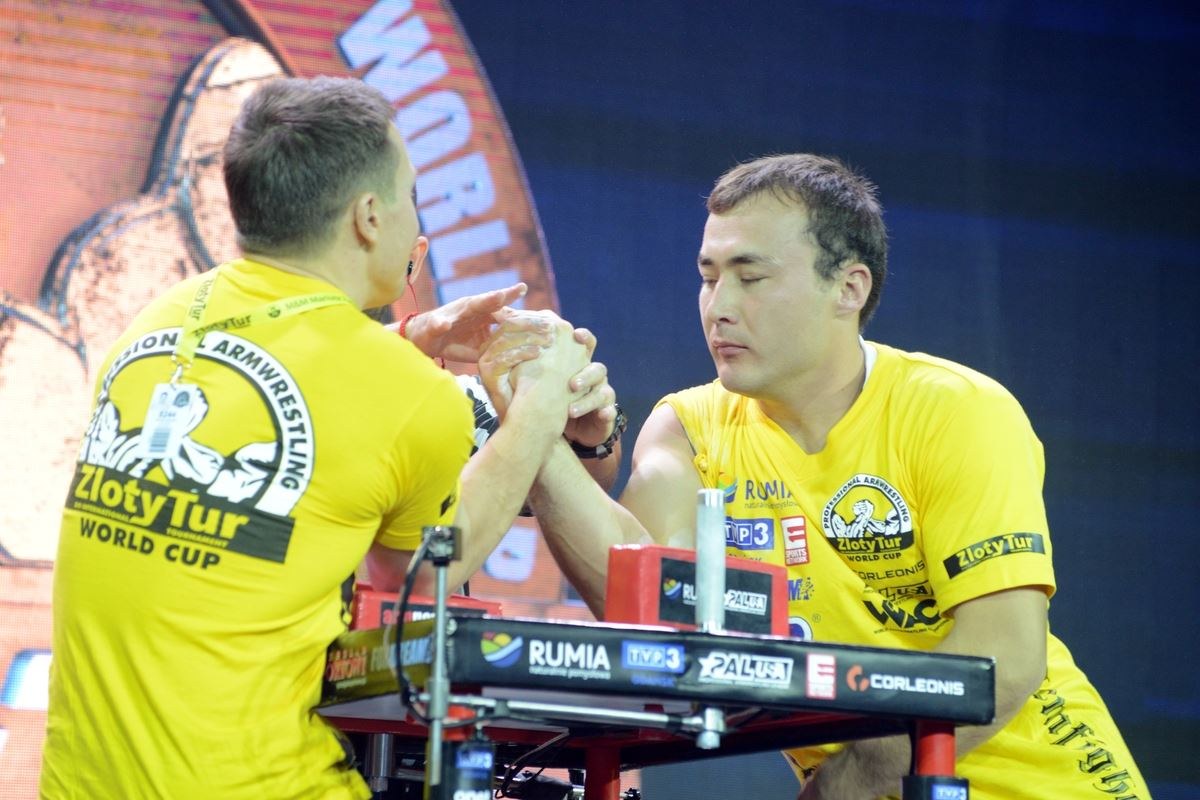 Zloty Tur 2016 Right Hand By Donat Supinski