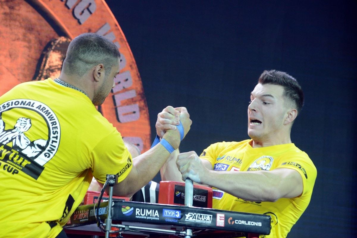 Zloty Tur 2016 Right Hand By Donat Supinski