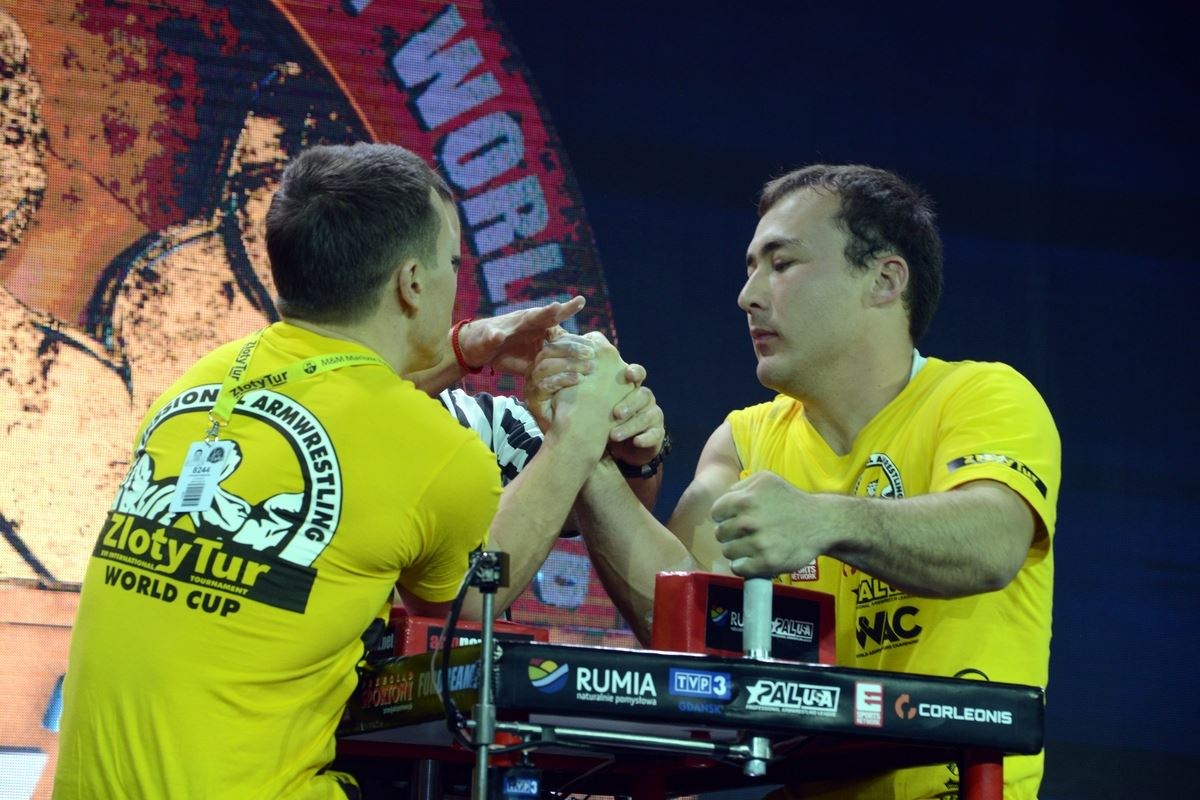 Zloty Tur 2016 Right Hand By Donat Supinski