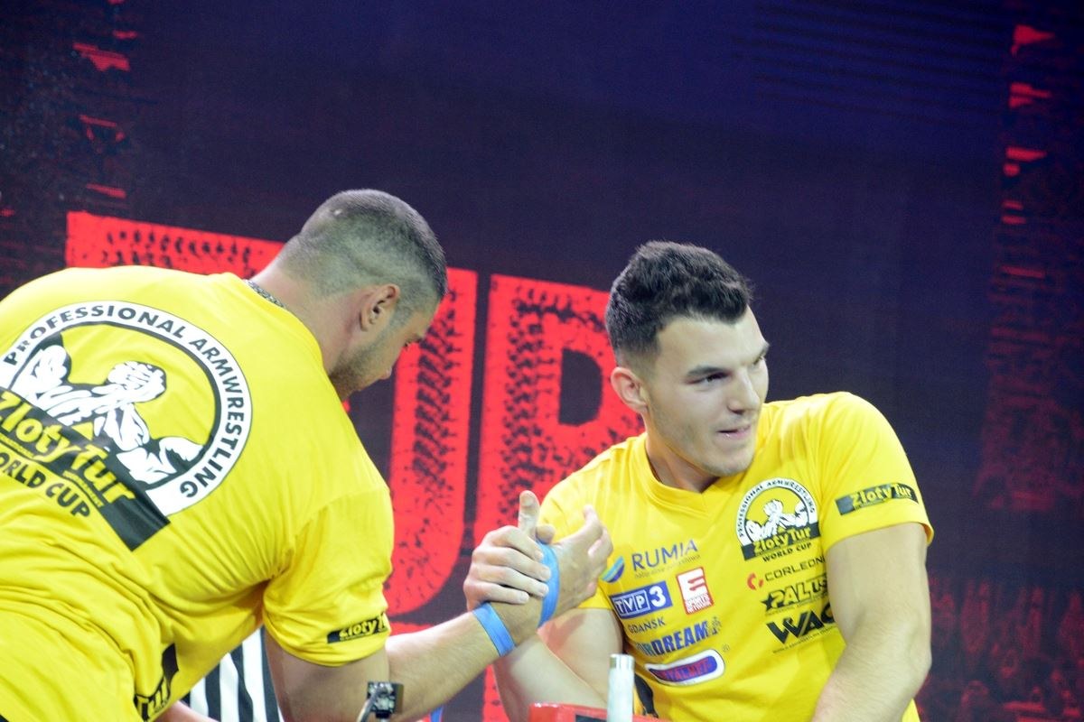 Zloty Tur 2016 Right Hand By Donat Supinski