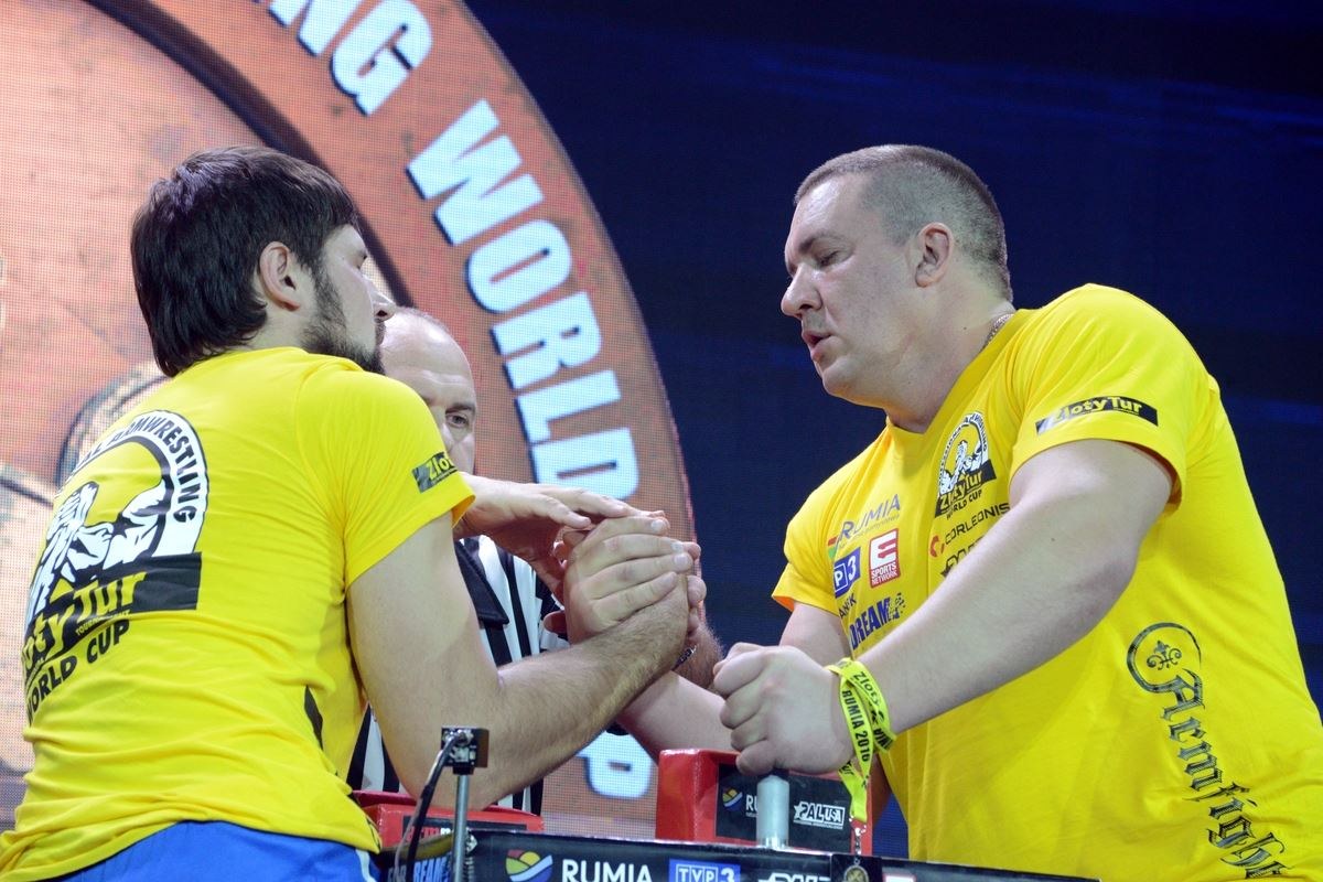 Zloty Tur 2016 Right Hand By Donat Supinski