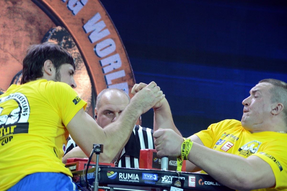 Zloty Tur 2016 Right Hand By Donat Supinski