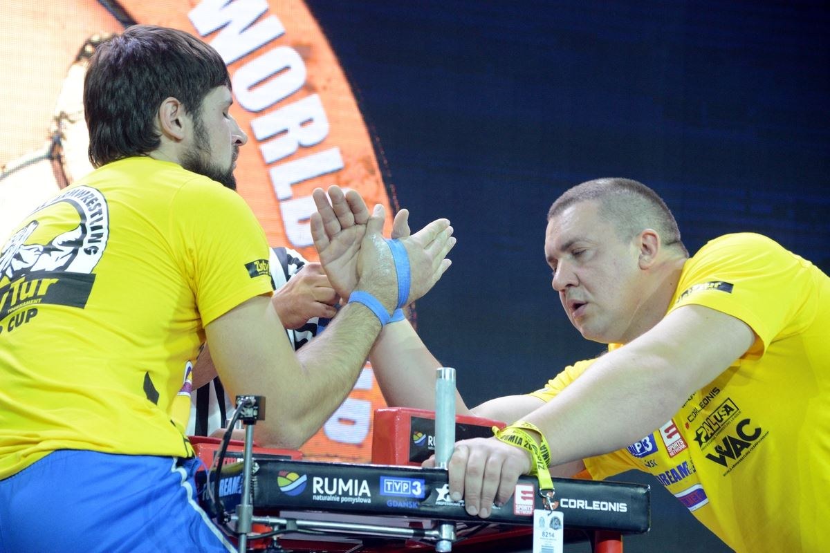 Zloty Tur 2016 Right Hand By Donat Supinski