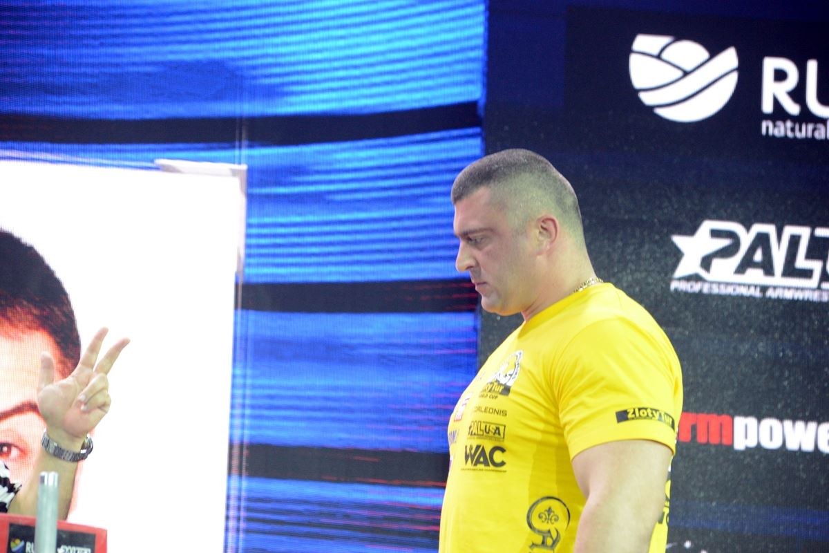 Zloty Tur 2016 Right Hand By Donat Supinski